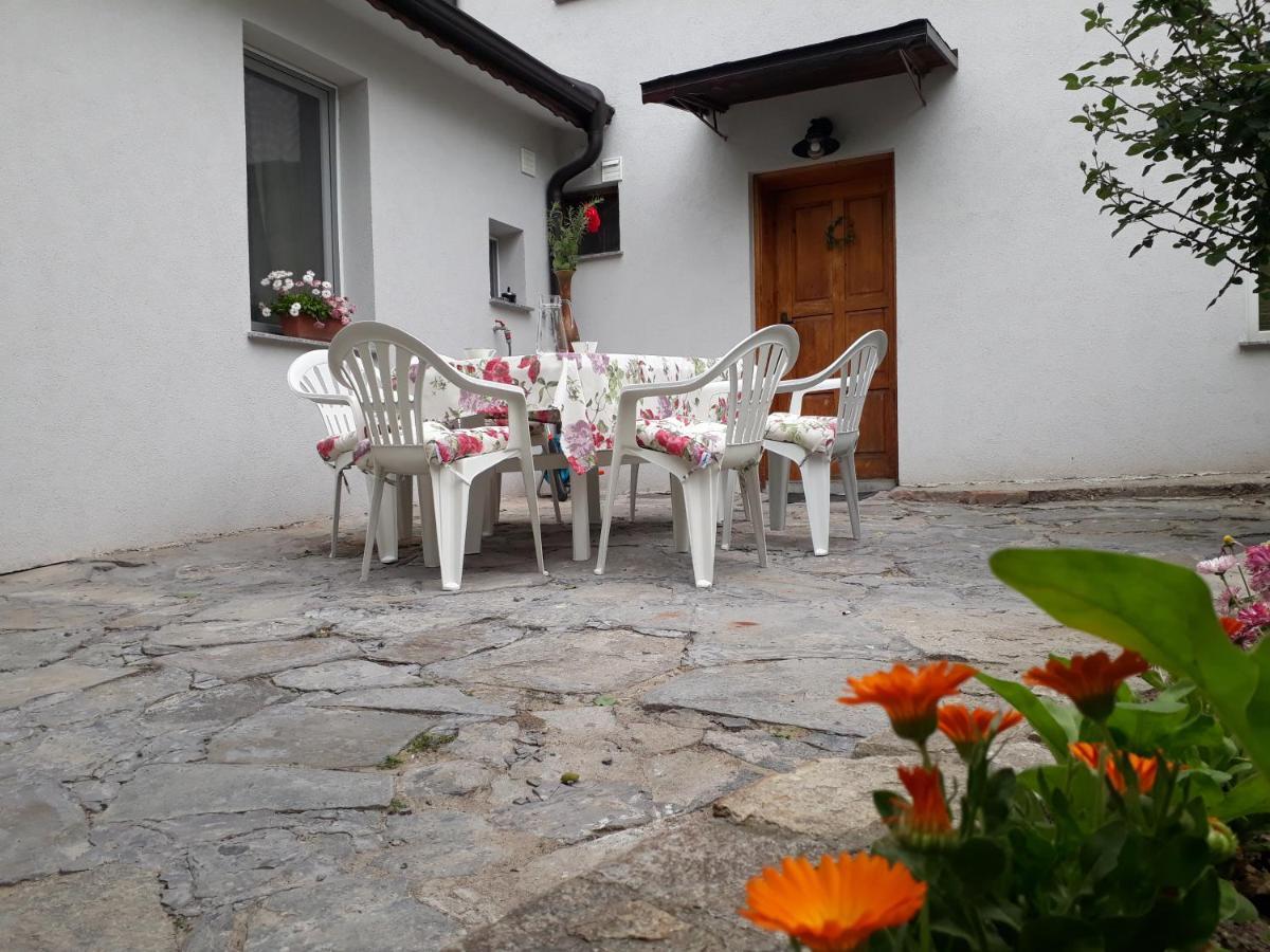 Guest House Sahat Hill Plovdiv Buitenkant foto